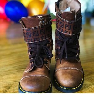 Cute Girls Brown boots size 31 or 8 1/2” length
